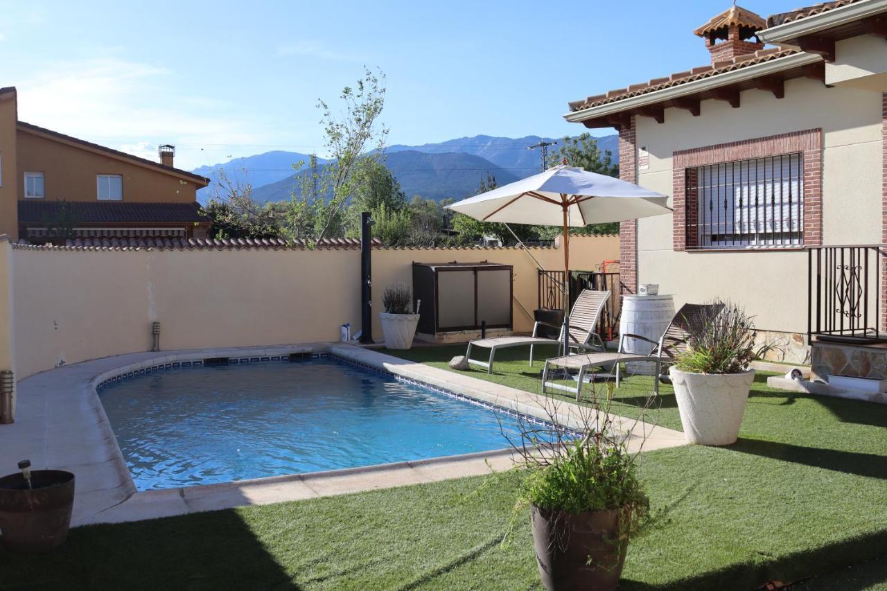 Casa En Sierra De Gredos Piscina Privada Villa La Adrada Buitenkant foto